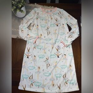 new girls ballerina nightgown size 8/10